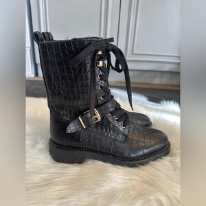 Vince Camuto Combat boots